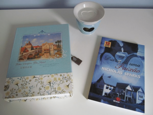 Resenhas de Janeiro 2013 do CLNS Resenhas de Janeiro 2013 do CLNS