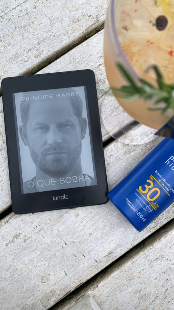 Livro O que sobra, do Príncipe Harry Livro O que sobra, do Príncipe Harry